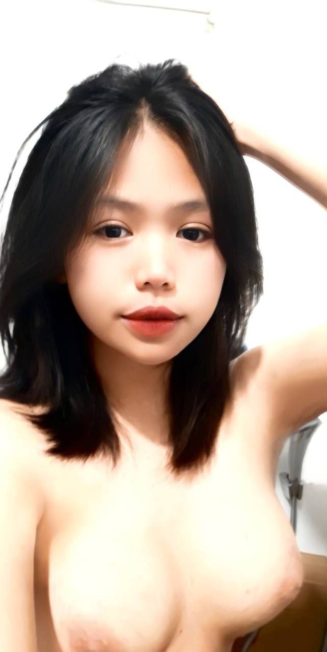 Tắm chung với chú họ